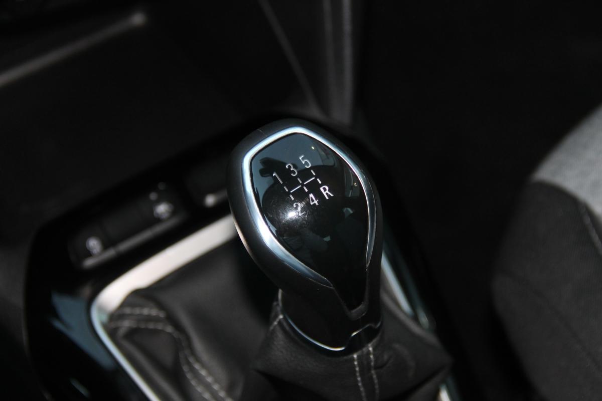 opel-corsa-2023-gasolina-1199cc