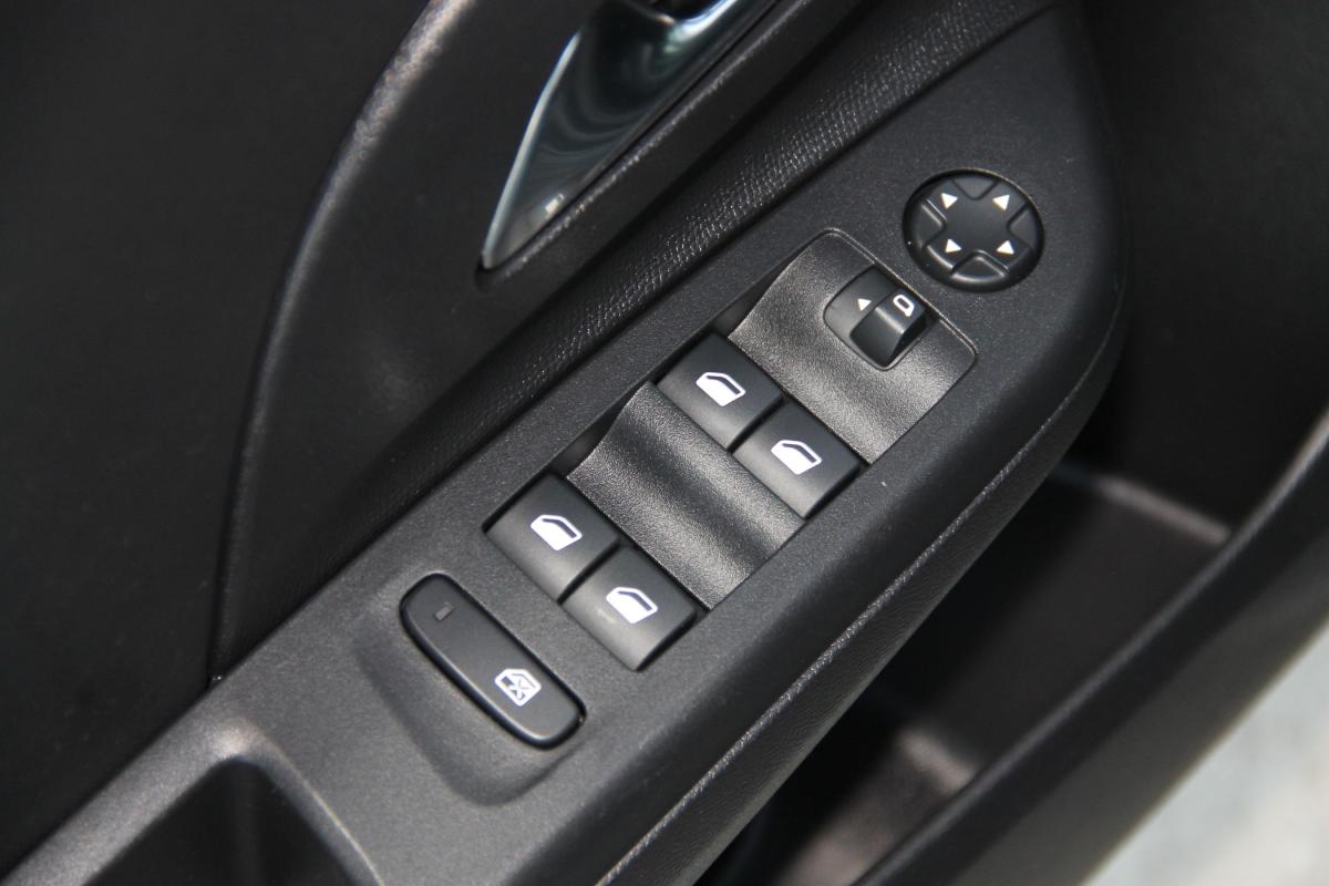 opel-corsa-2023-gasolina-1199cc