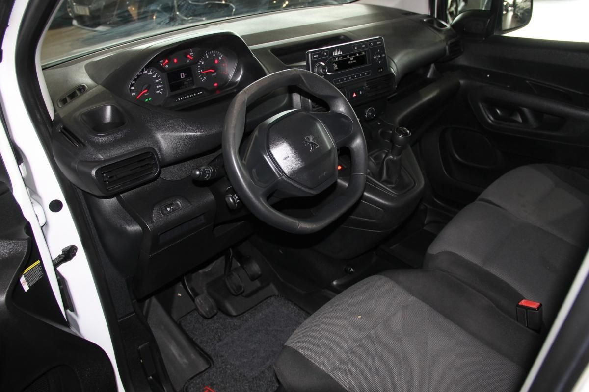 peugeot-partner-2019-diesel-1560cc