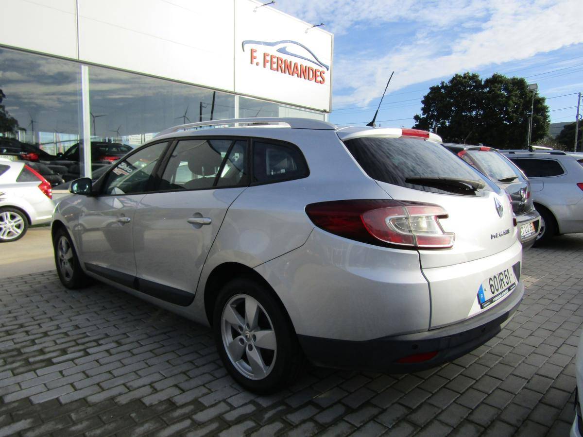 renault-megane-sport-tourer-2010-diesel-1461cc