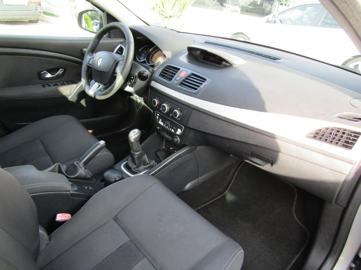 renault-megane-sport-tourer-2010-diesel-1461cc