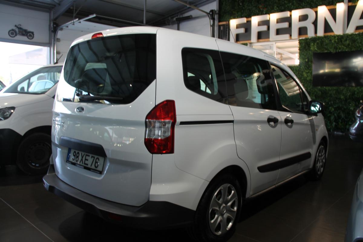ford-tourneo-2019-gasolina-999cc