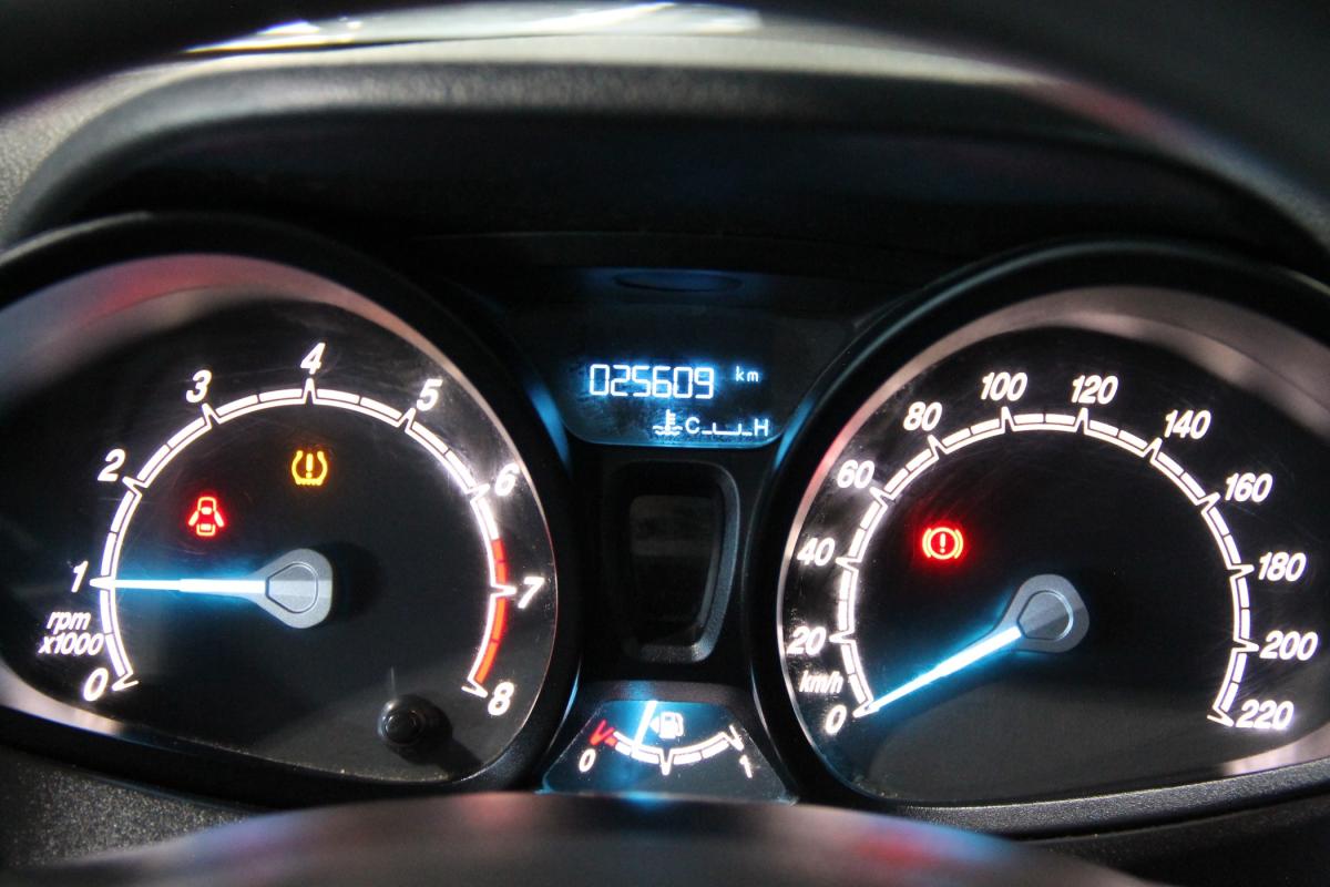 ford-tourneo-2019-gasolina-999cc
