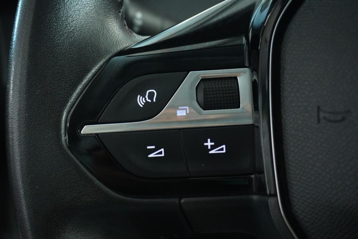 peugeot-208-2024-gasolina-1199cc