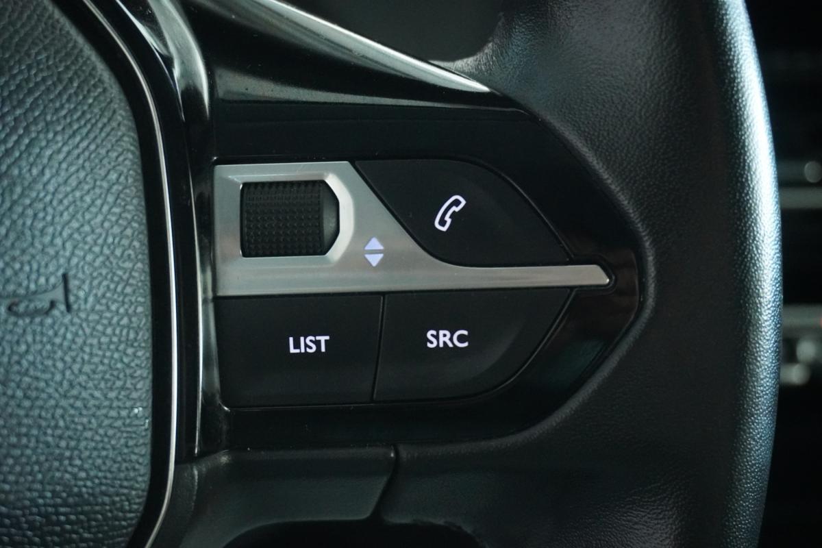 peugeot-208-2024-gasolina-1199cc
