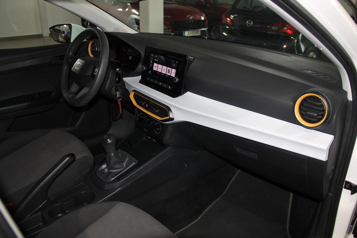 seat-ibiza-2023-gasolina-999cc