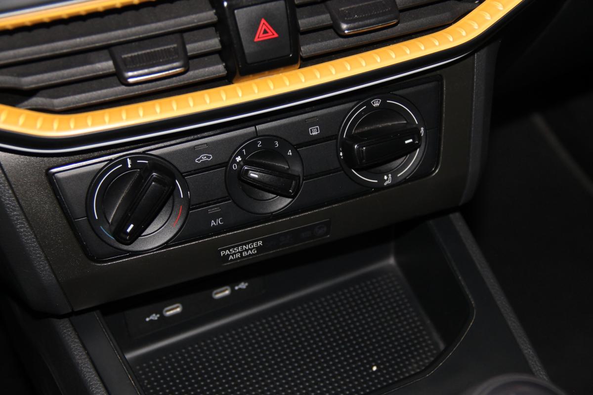 seat-ibiza-2023-gasolina-999cc