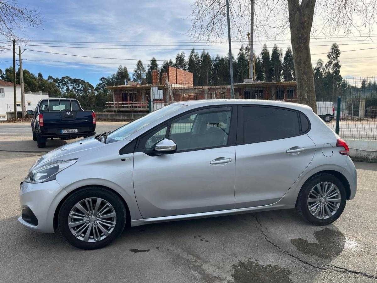 peugeot-208-2018-gasolina-1199cc