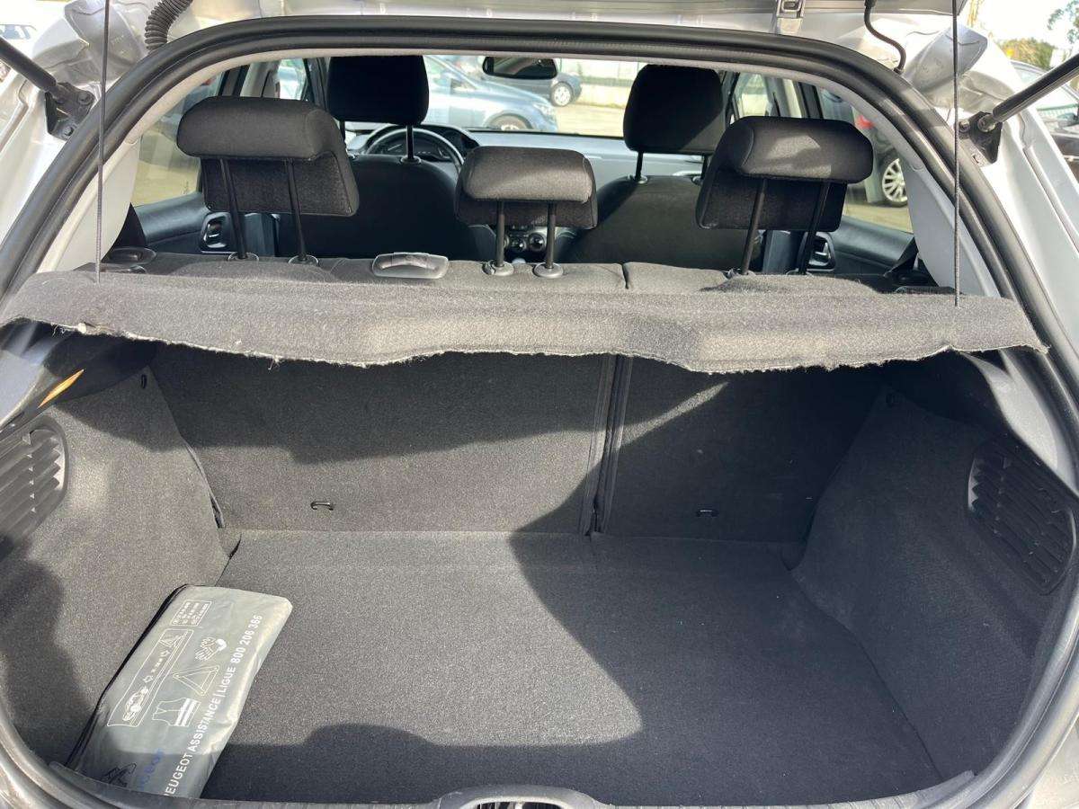peugeot-208-2018-gasolina-1199cc