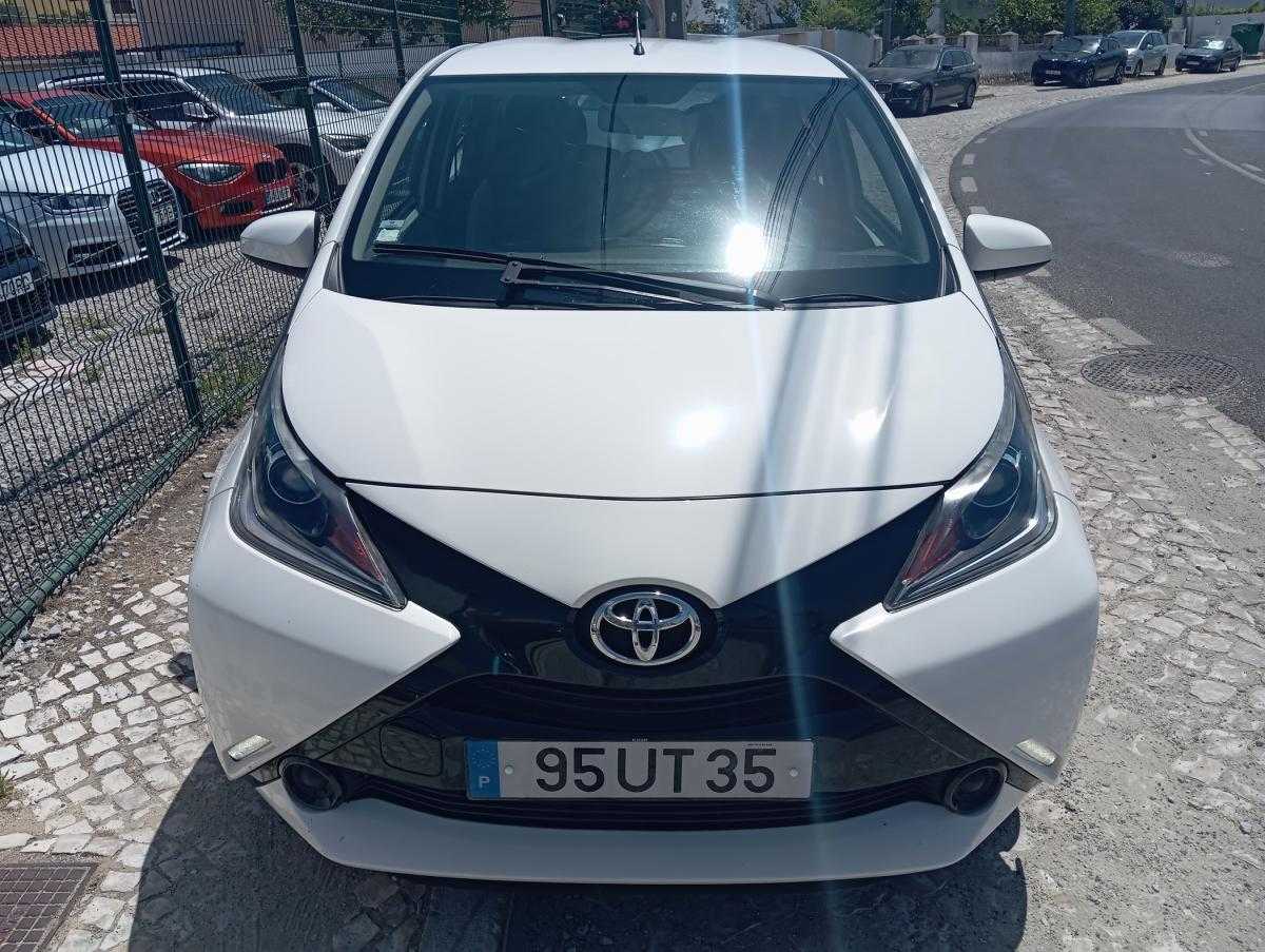 toyota-aygo-2018-gasolina-998cc