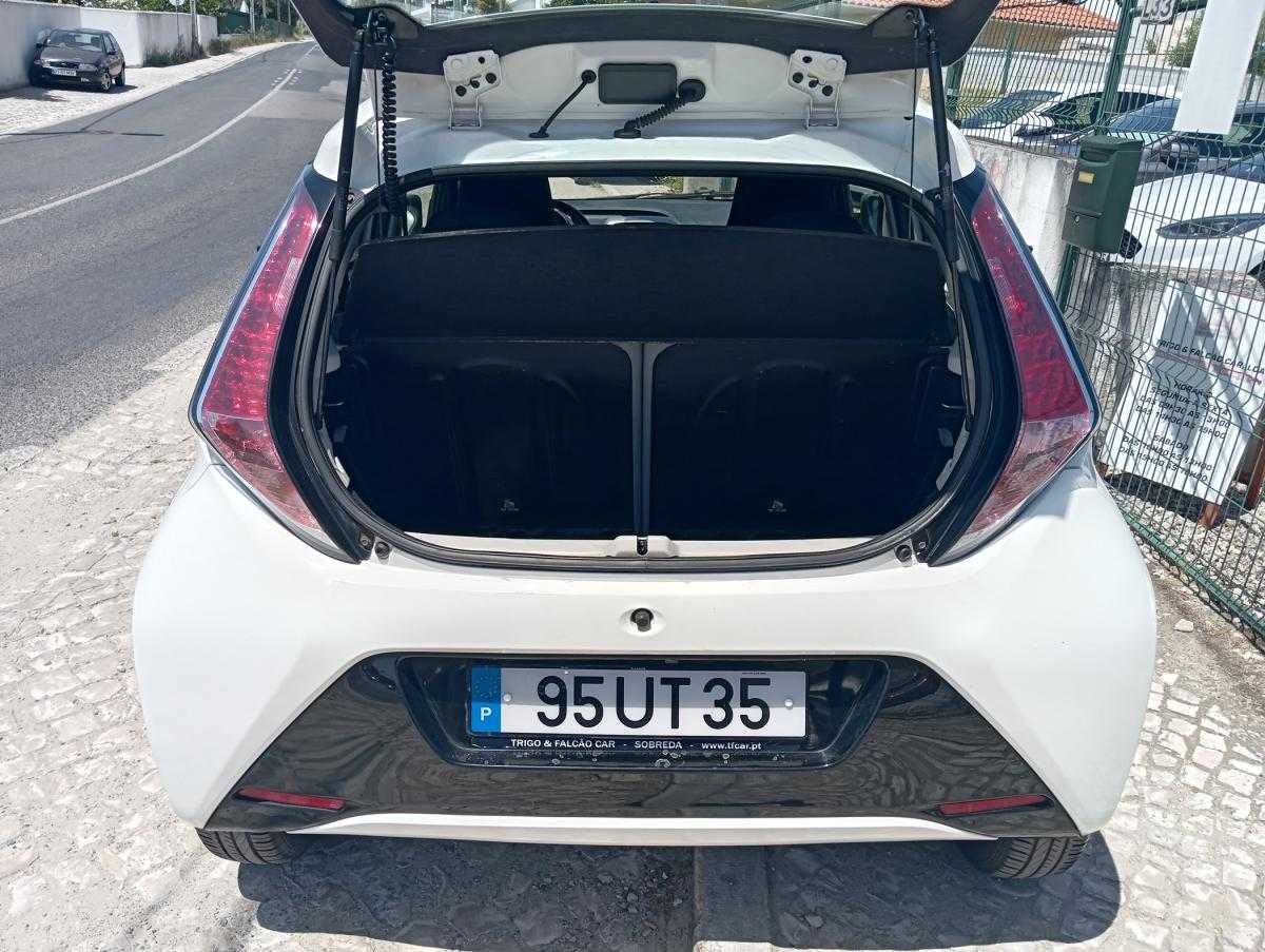 toyota-aygo-2018-gasolina-998cc