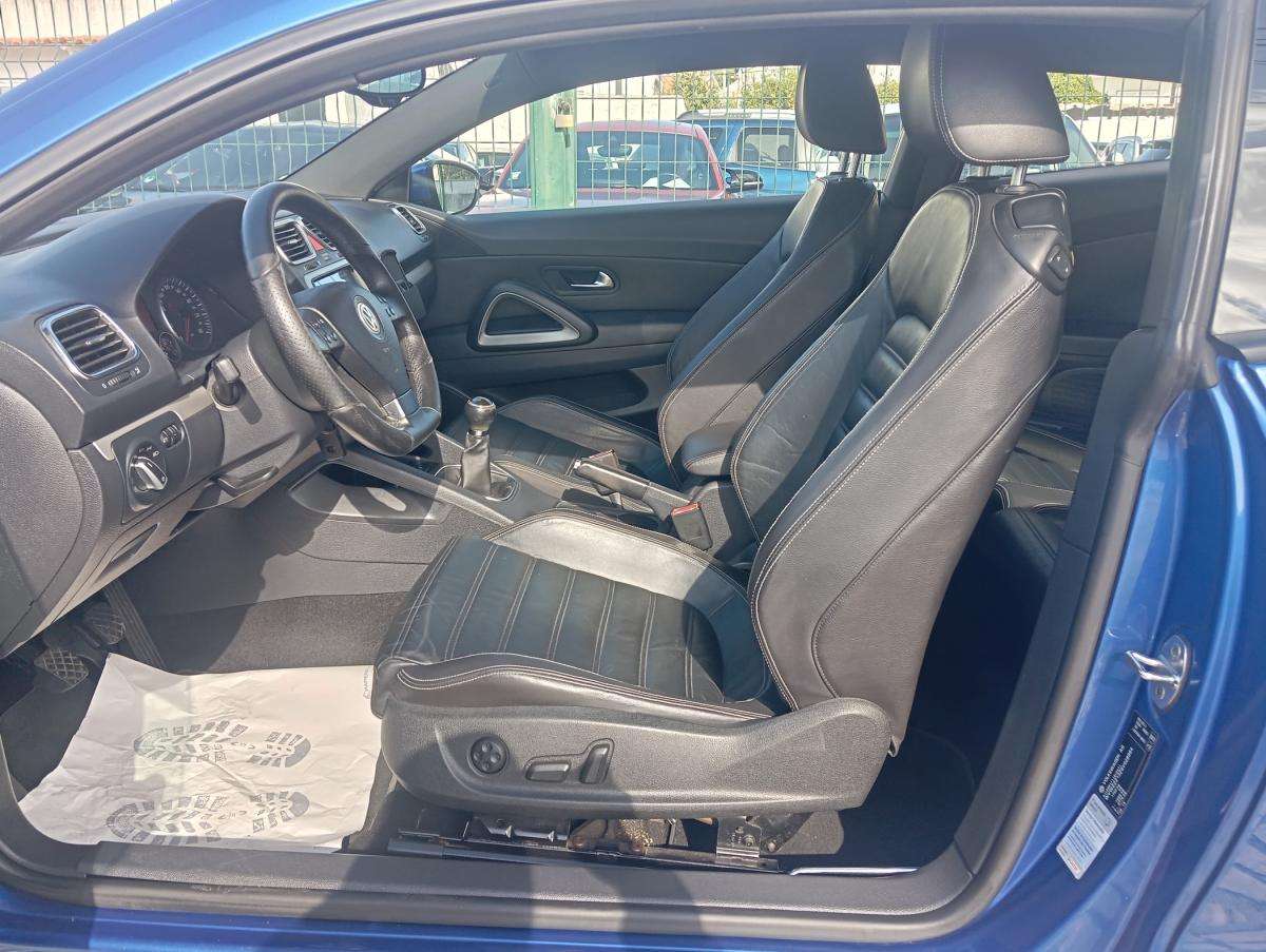 volkswagen-scirocco-2009-diesel-1968cc