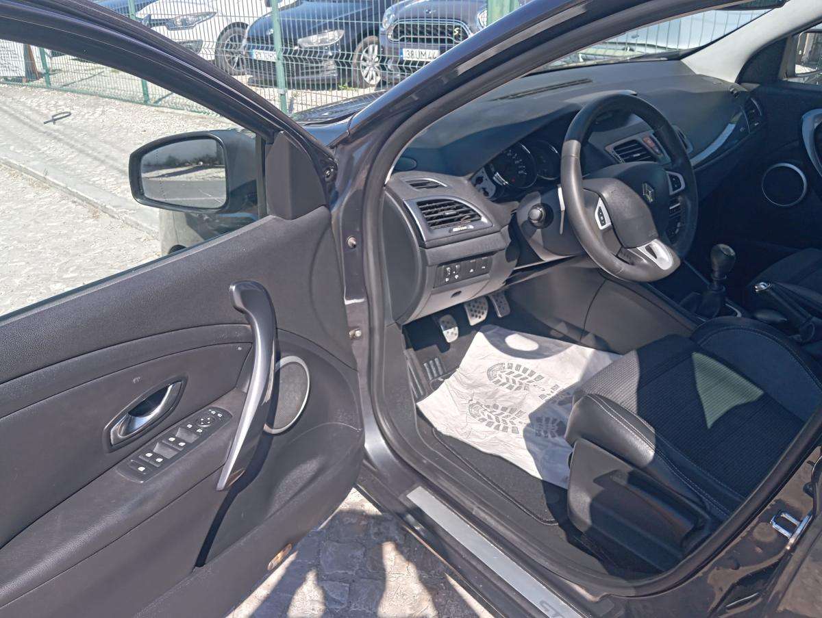 renault-megane-sport-tourer-2010-gasolina-1397cc
