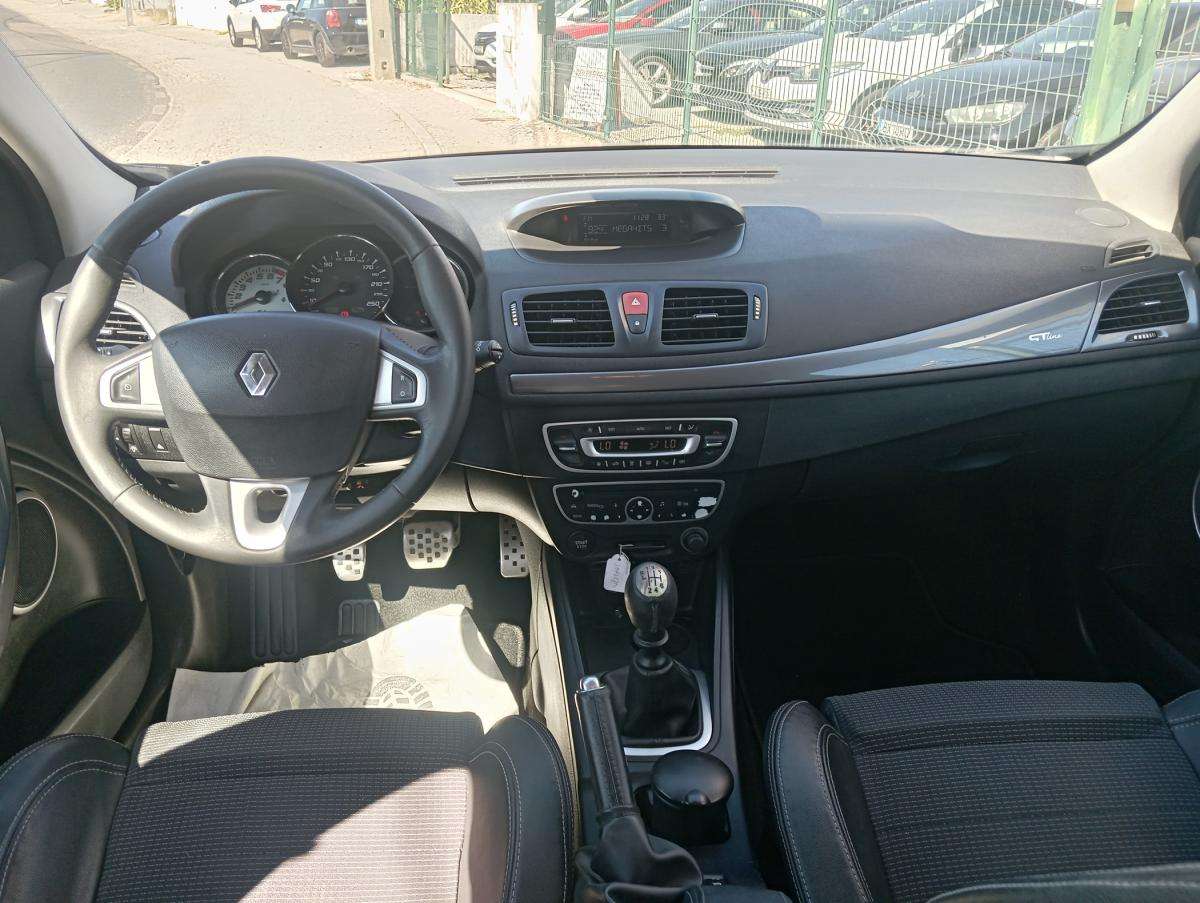renault-megane-sport-tourer-2010-gasolina-1397cc