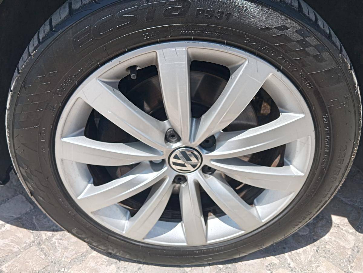 volkswagen-sharan-2017-diesel-1968cc