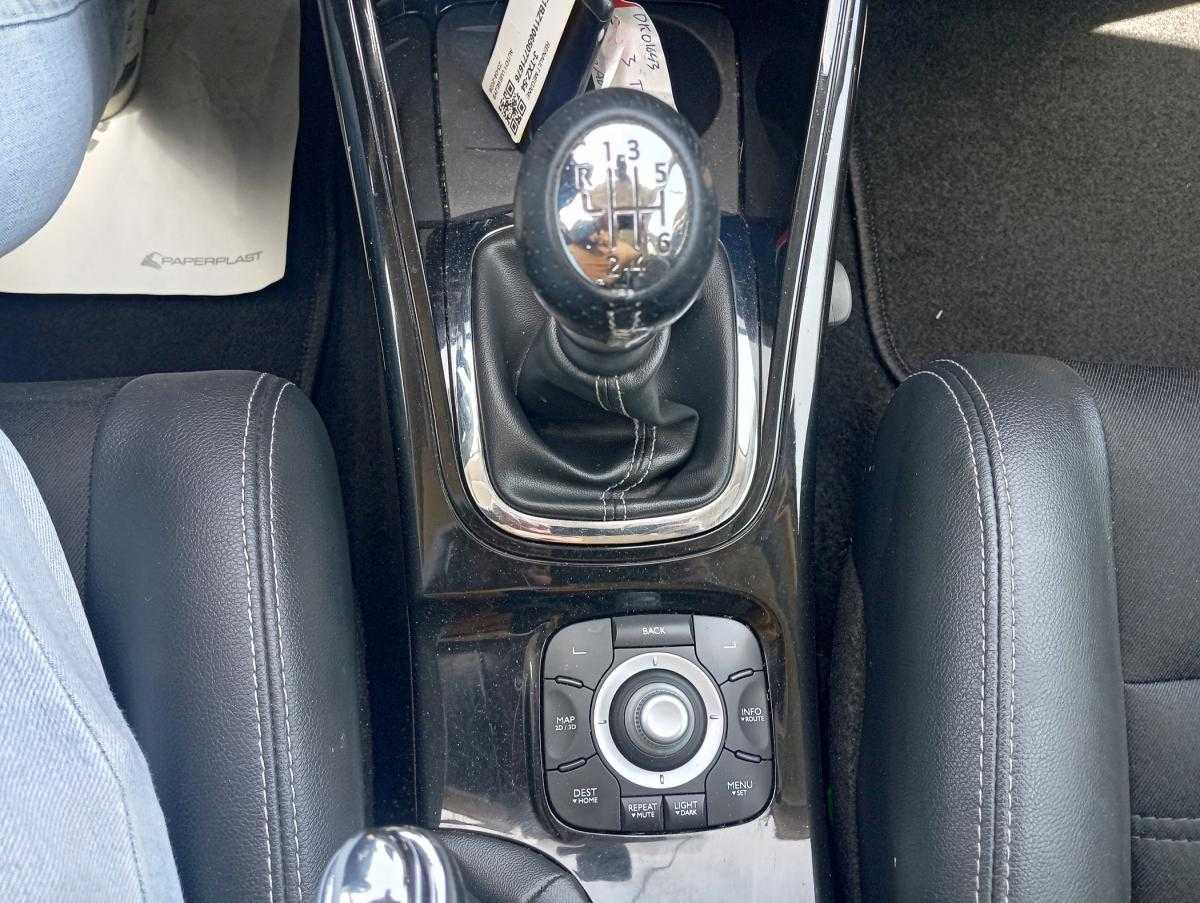 renault-megane-2014-gasolina-1197cc