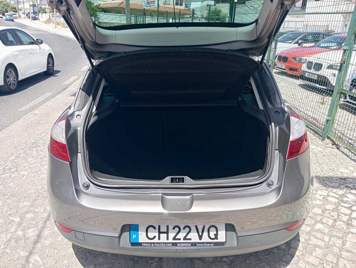 renault-megane-2014-gasolina-1197cc