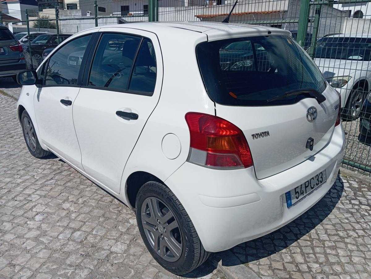 toyota-yaris-2010-diesel-1364cc