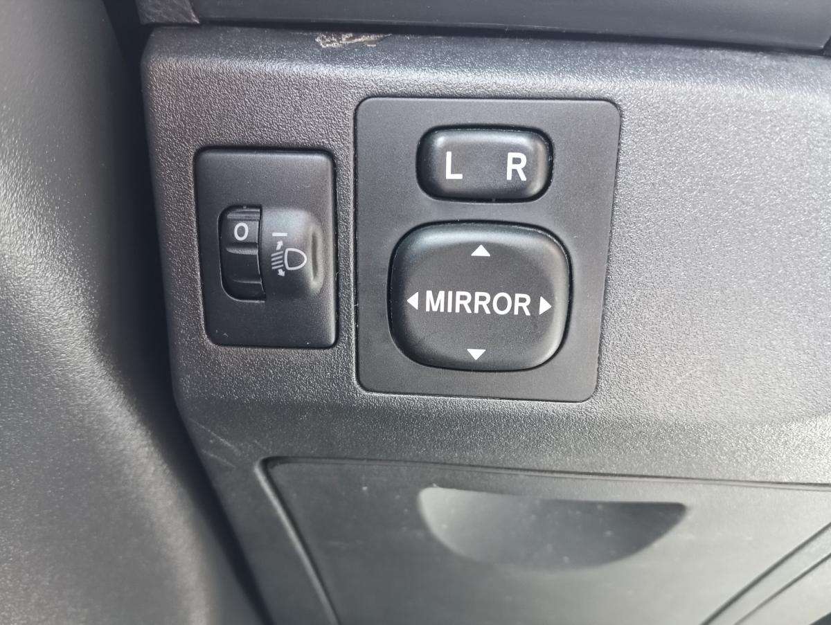 toyota-yaris-2010-diesel-1364cc