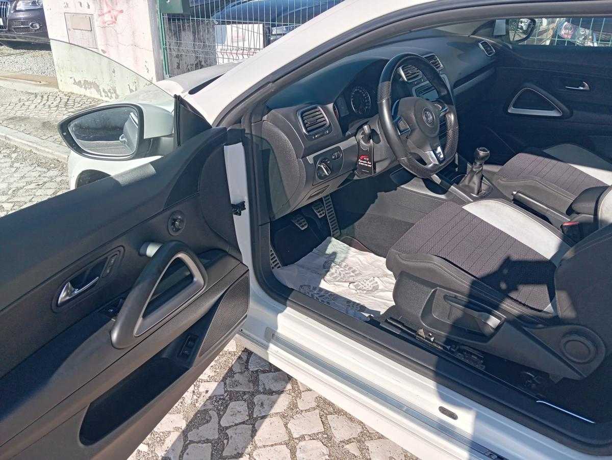 volkswagen-scirocco-2010-diesel-1968cc