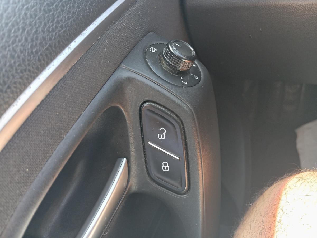 volkswagen-polo-2014-gasolina-999cc