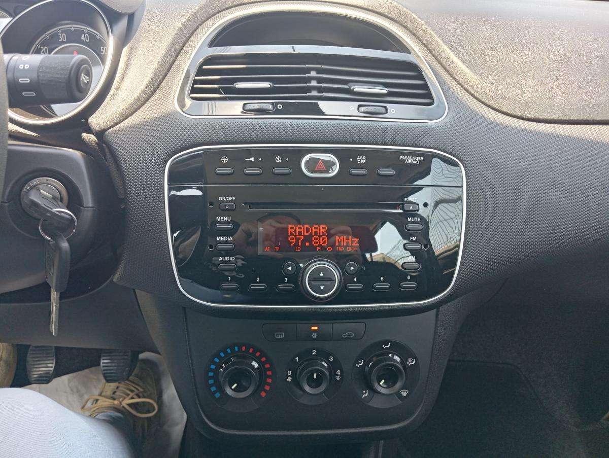 fiat-punto-2018-gasolina-1242cc