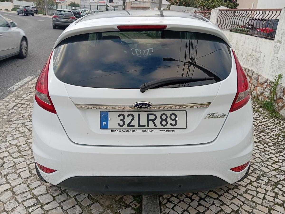 ford-fiesta-2011-gasolina-1242cc