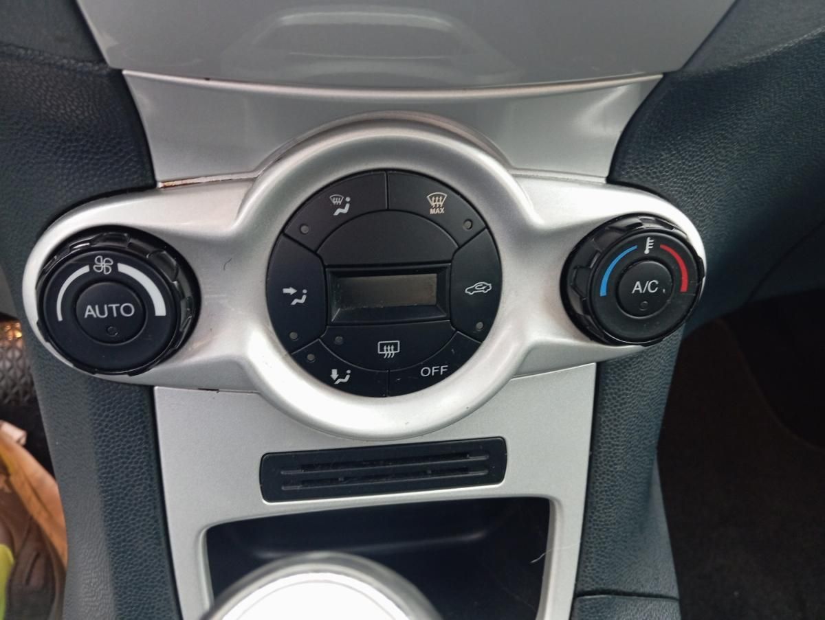 ford-fiesta-2011-gasolina-1242cc