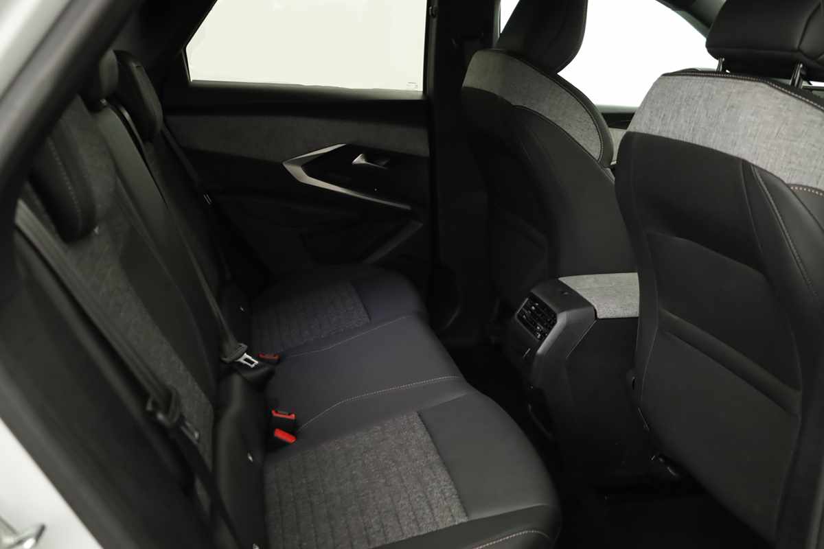 peugeot-3008-2025-gasolina-1199cc