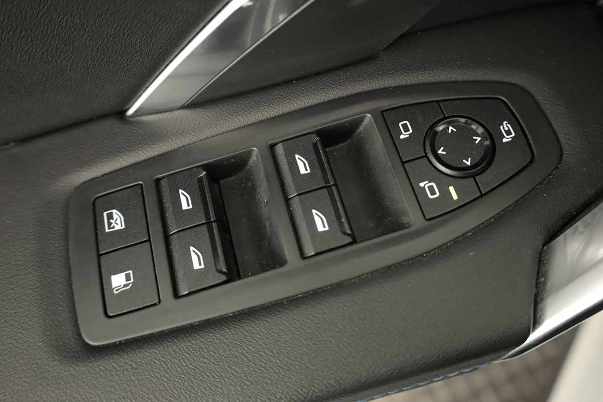 bmw-x1-2025-hibrido-a-gasolina-1499cc