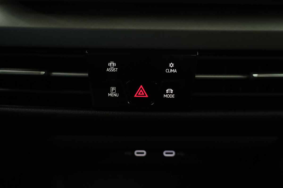 volkswagen-golf-2025-hibrido-a-gasolina-1498cc