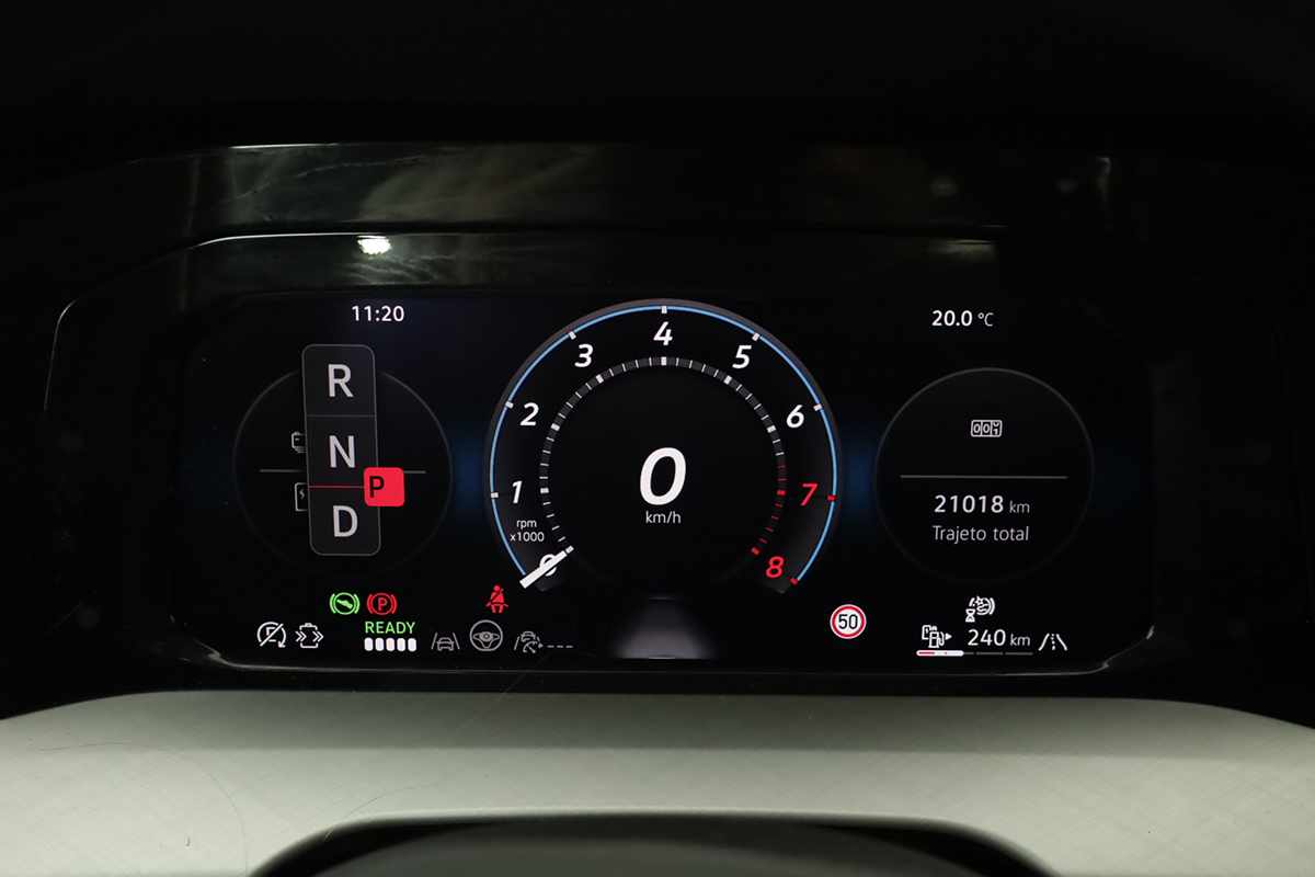 volkswagen-golf-2025-hibrido-a-gasolina-1498cc