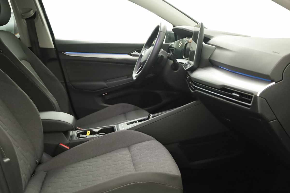 volkswagen-golf-2025-hibrido-a-gasolina-1498cc