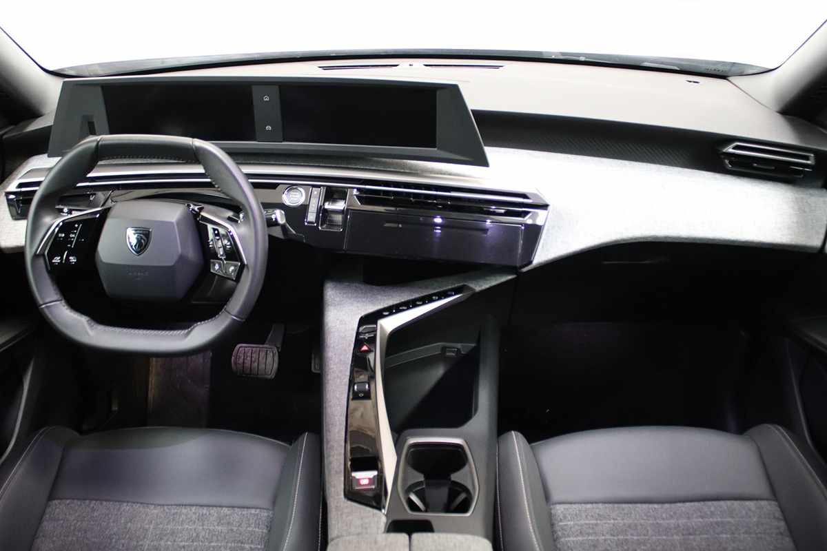 peugeot-3008-2025-gasolina-1199cc