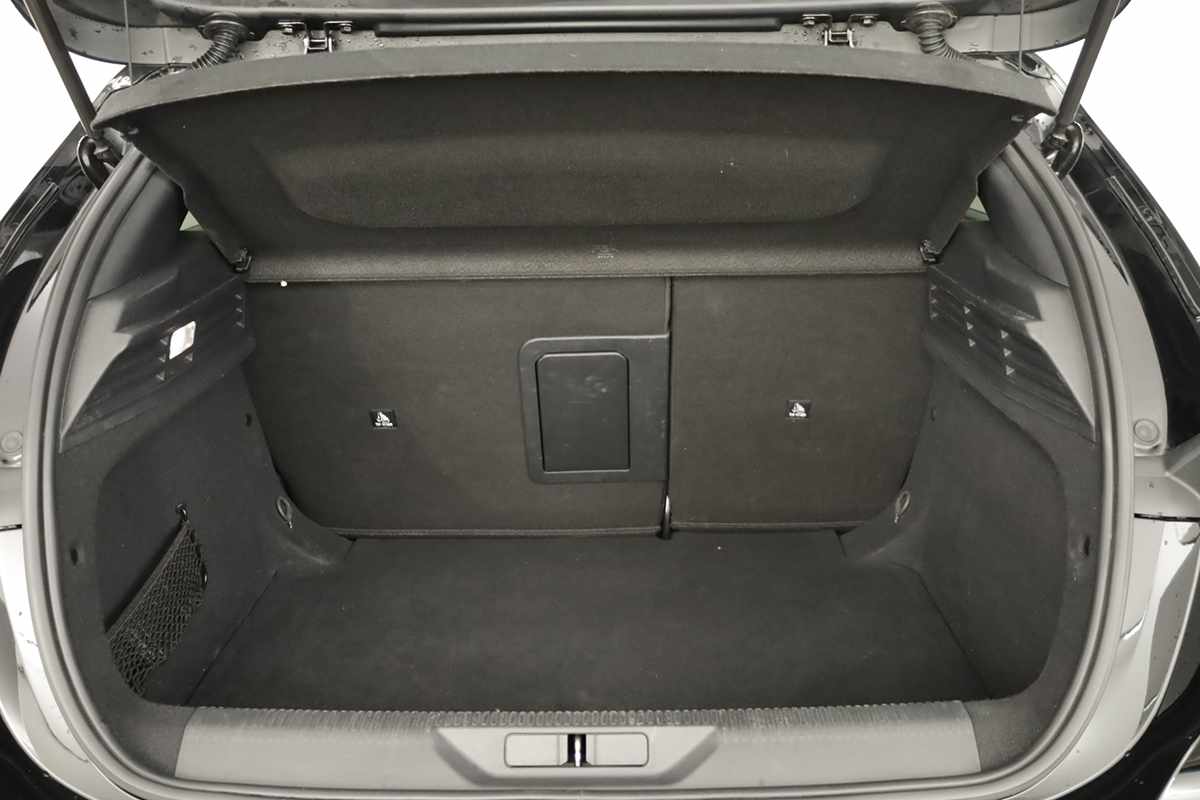 peugeot-308-2024-gasolina-1199cc