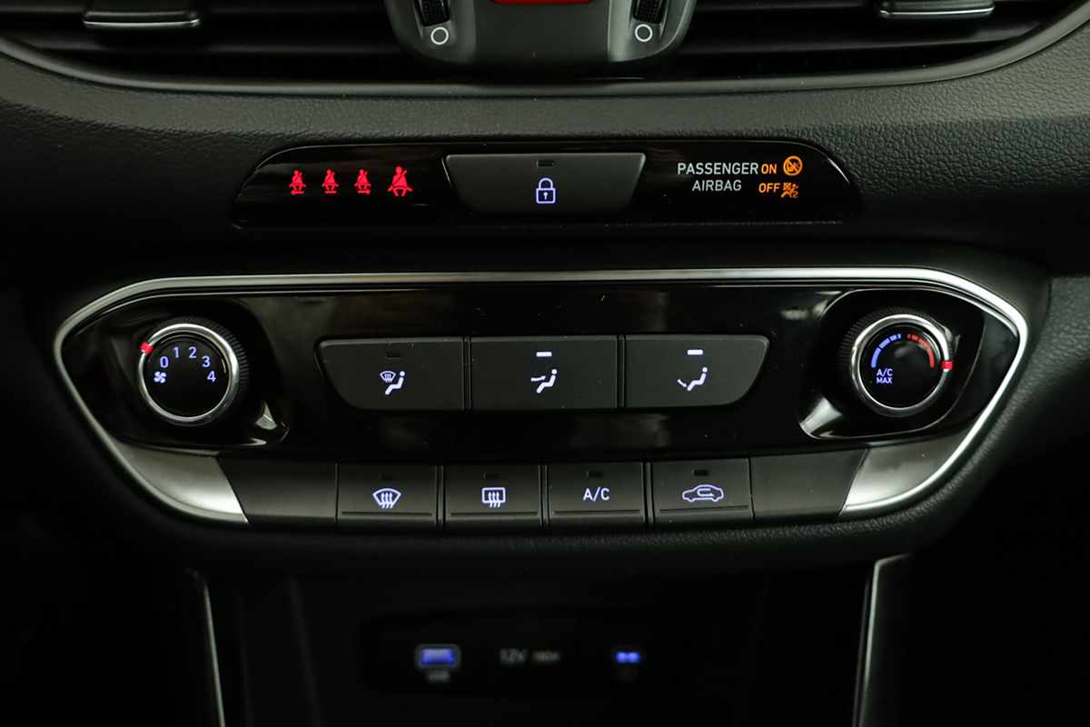 hyundai-i30-2025-gasolina-998cc