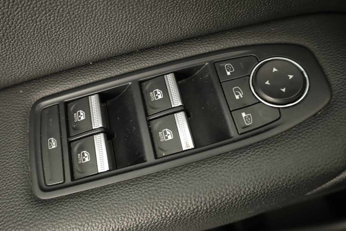 renault-captur-2024-gpl-999cc