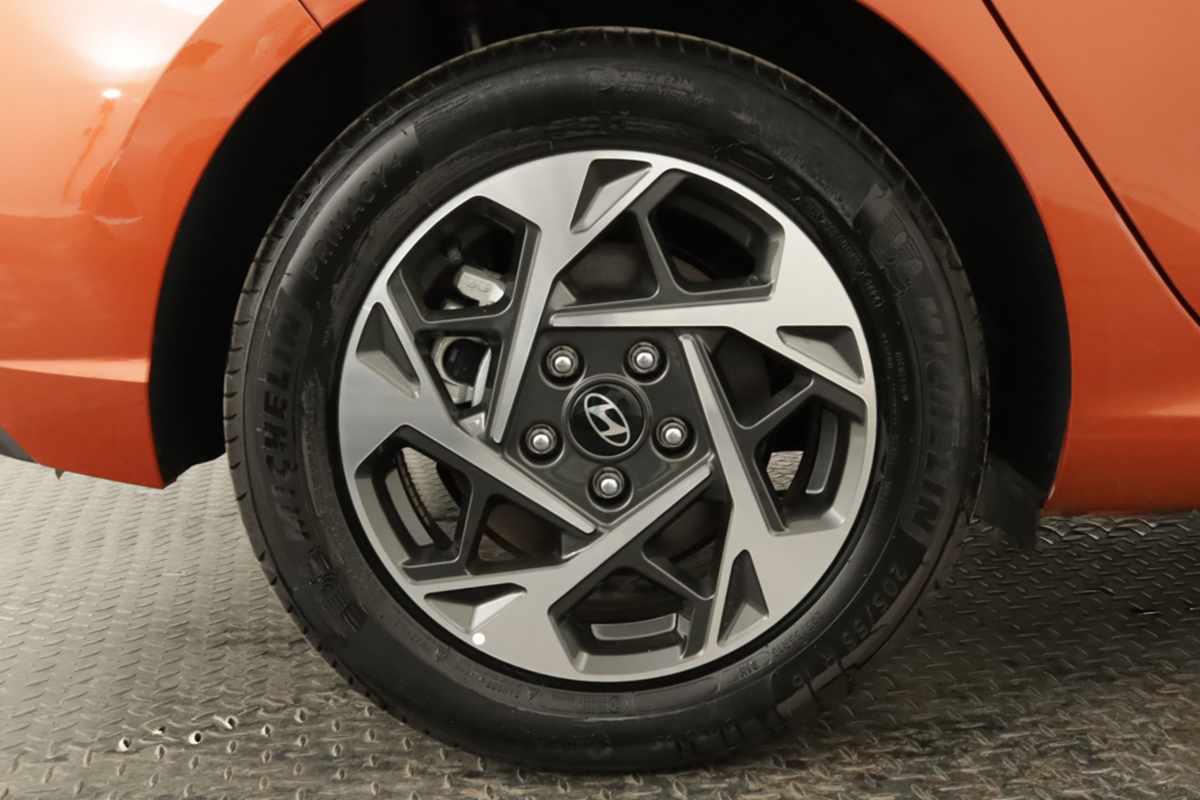 hyundai-i30-2024-gasolina-998cc