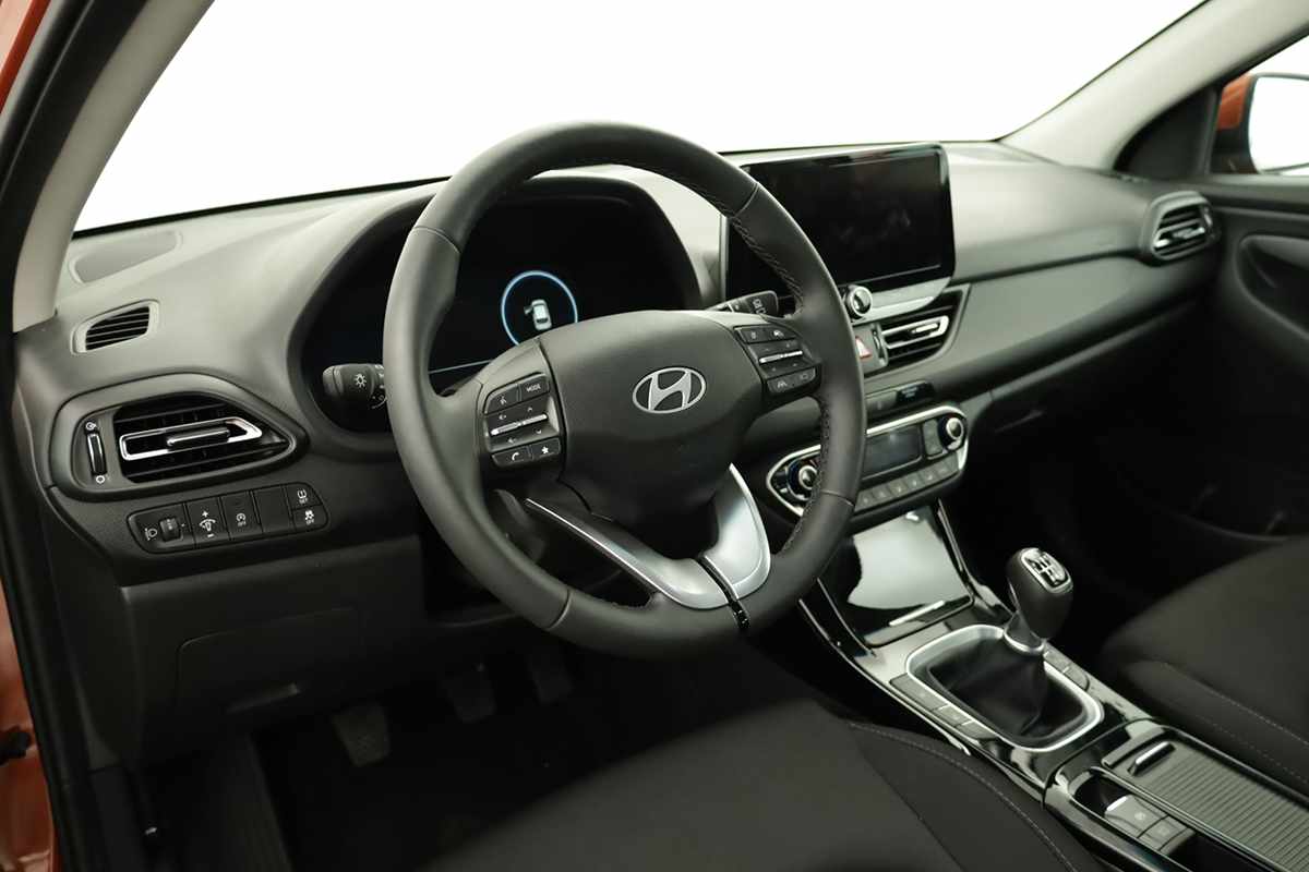 hyundai-i30-2024-gasolina-998cc