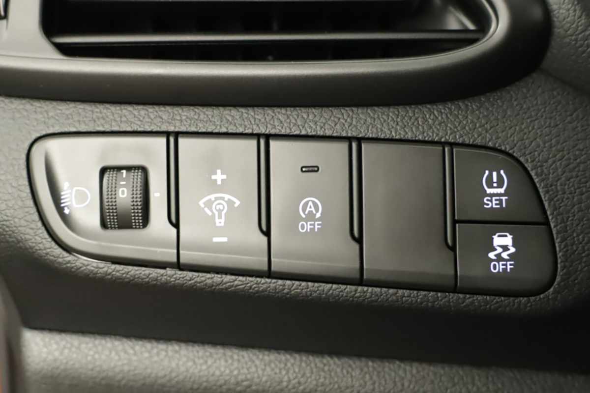 hyundai-i30-2024-gasolina-998cc