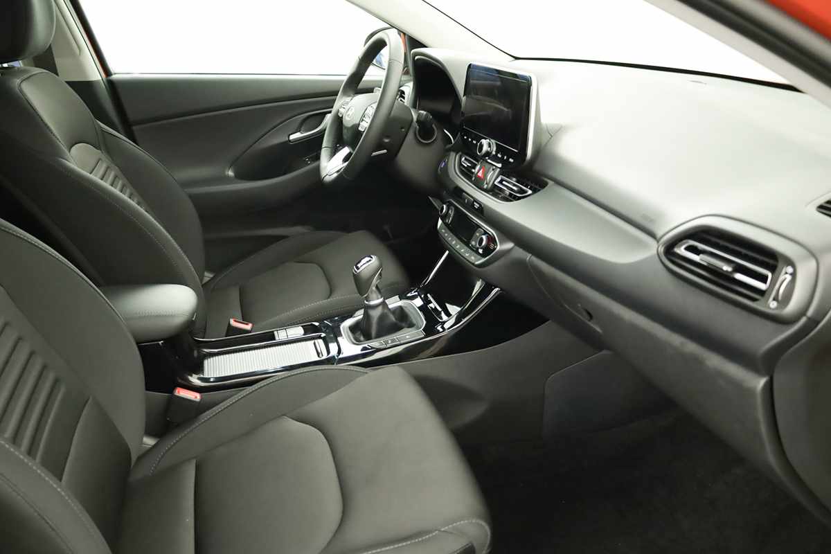 hyundai-i30-2024-gasolina-998cc