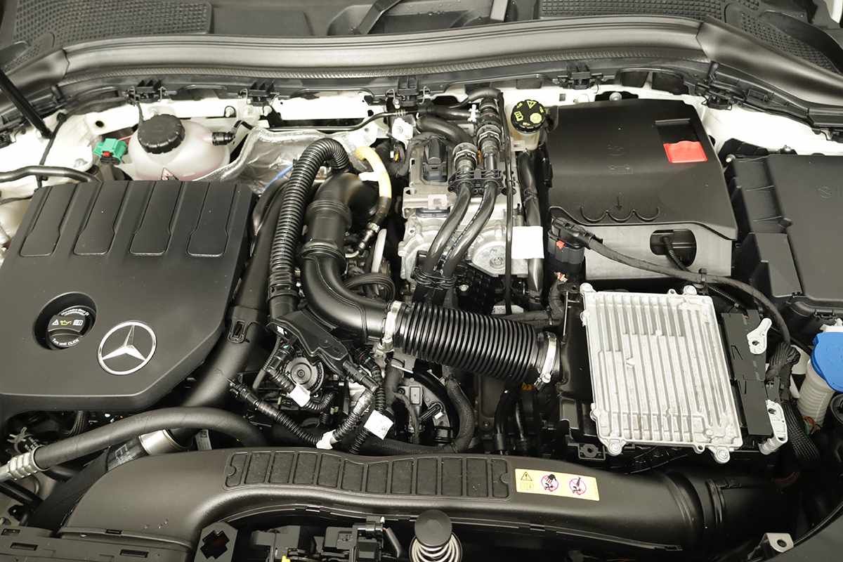 mercedes-benz-classe-b-2024-hibrido-a-gasolina-1332cc