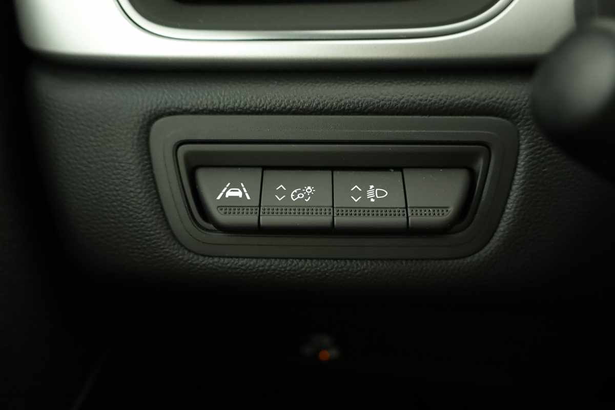 renault-captur-2023-gpl-999cc