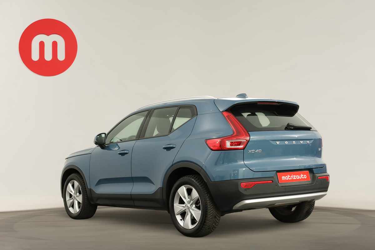 volvo-xc40-2023-gasolina-1477cc