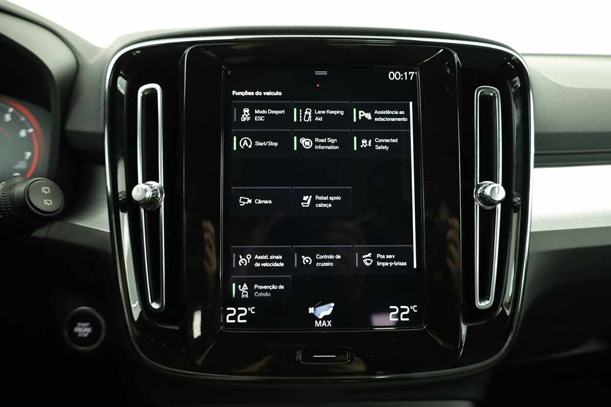 volvo-xc40-2023-gasolina-1477cc