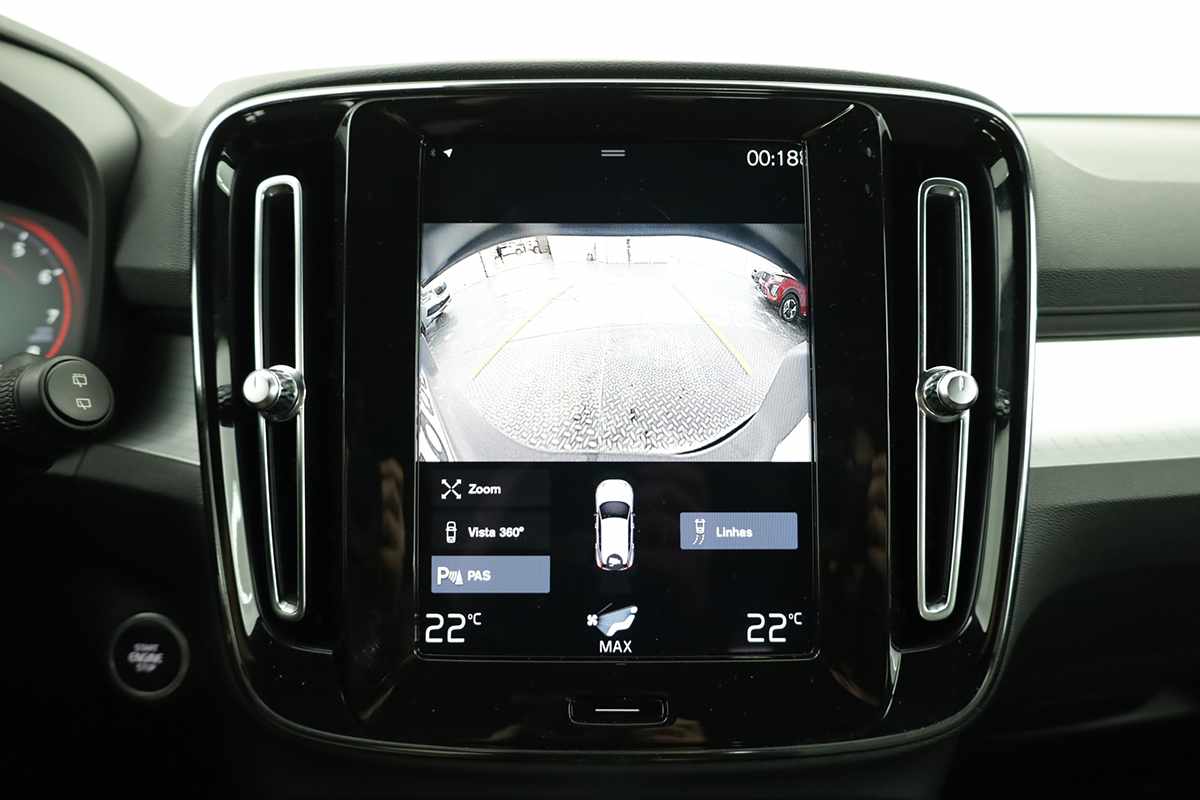 volvo-xc40-2023-gasolina-1477cc
