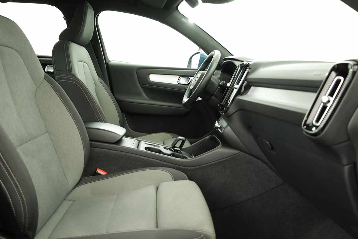 volvo-xc40-2023-gasolina-1477cc
