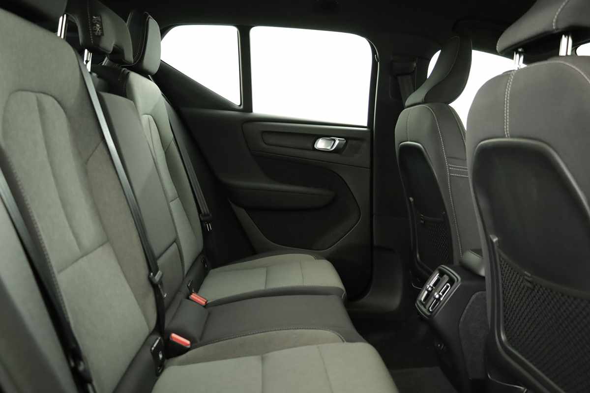 volvo-xc40-2023-gasolina-1477cc