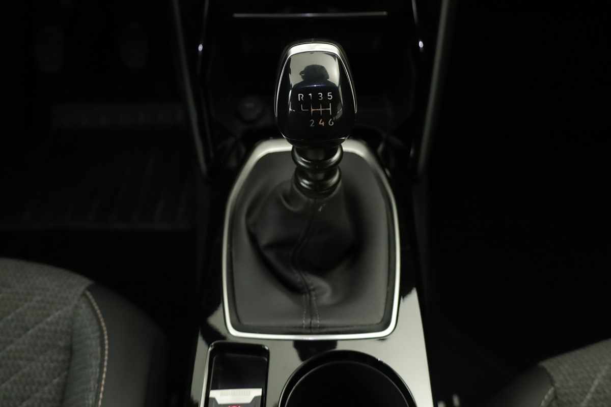 peugeot-2008-2025-gasolina-1199cc