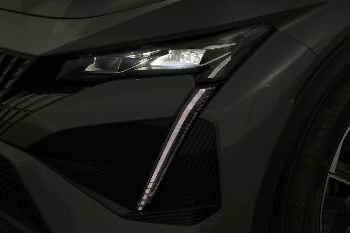peugeot-408-2023-hibrido-a-gasolina-1598cc